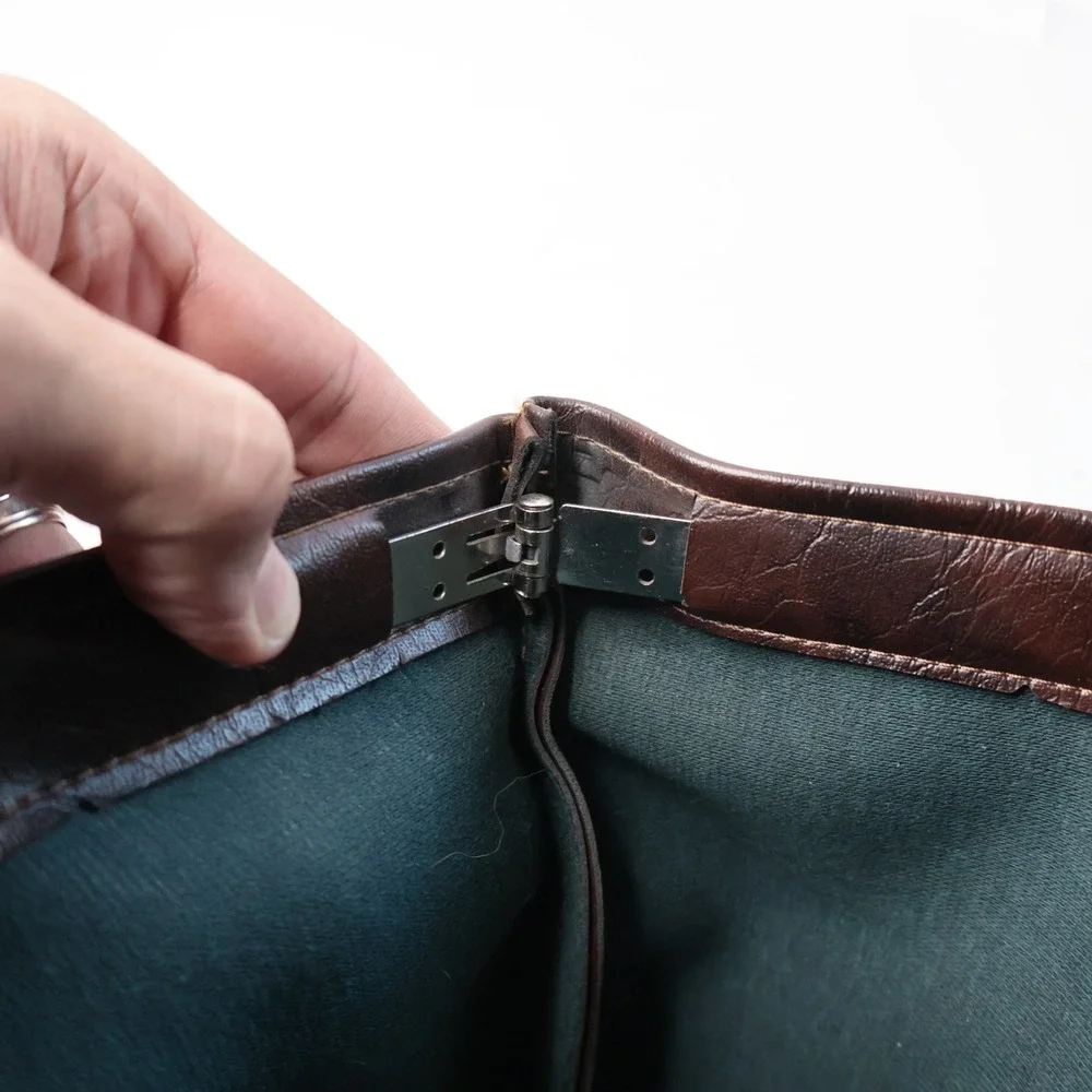 Vintage Brown Faux Leather Document Portfolio Briefcase Bag Metal‎ Hinge Handles